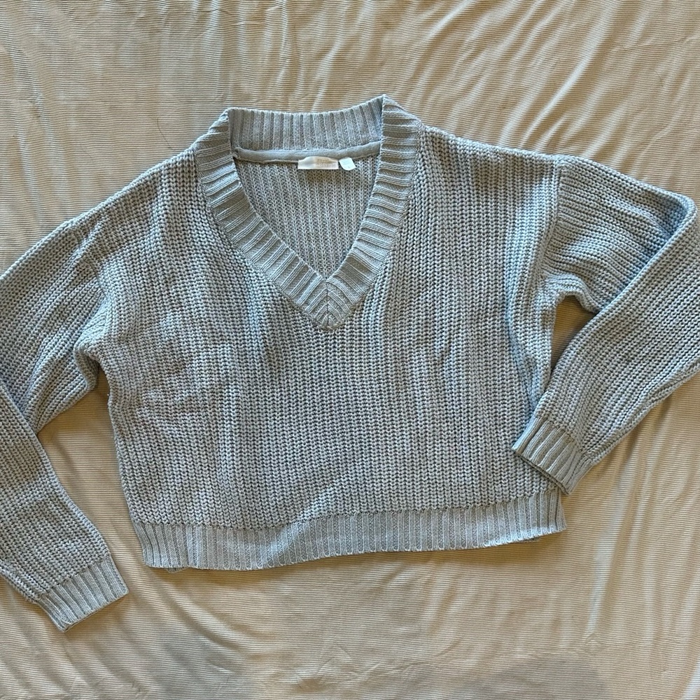 Light Blue V-Neck Cropped Knit Sweater